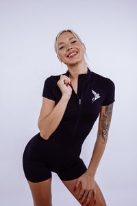 Soul Ova Gold Women’s One Piece Black The Thoroughbred Jumper – Women’s Athletic One-Piece (Black) The Thoroughbred Jumper – Women’s Athletic One-Piece (Black)